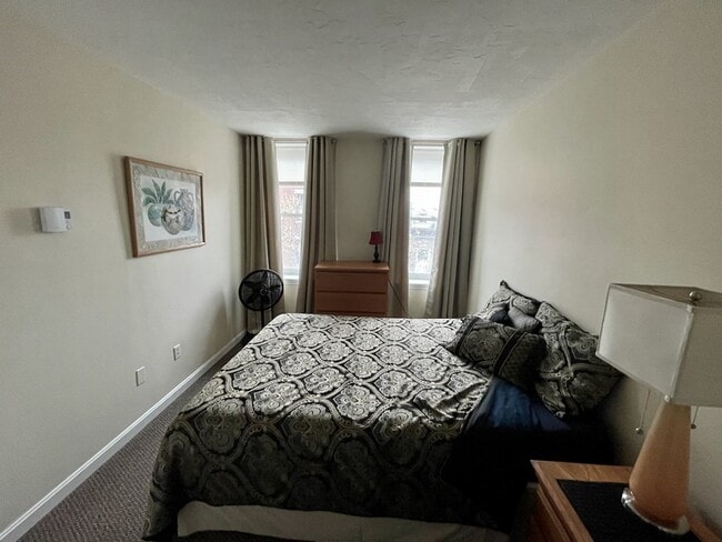 Foto del edificio - 154 Cottage St