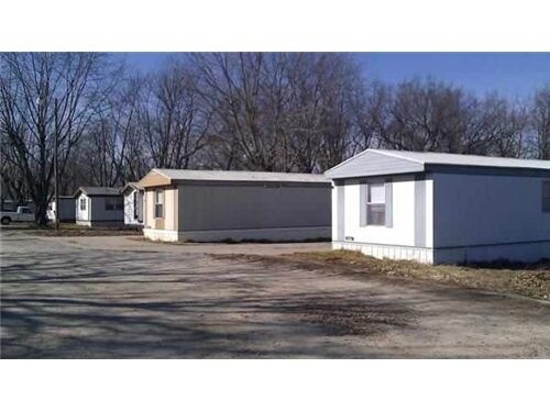 Building Photo - 15 SE 981
