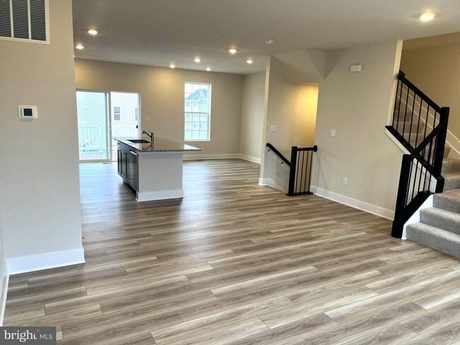 Foto del edificio - 7616 Johnnycake Rd