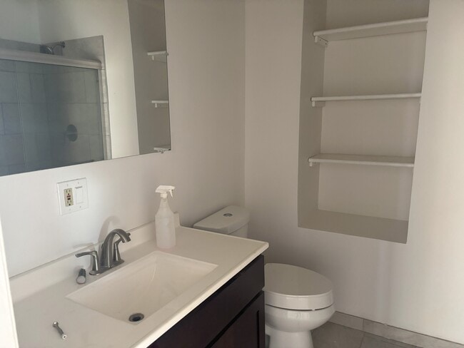Foto del edificio - 1401 N Wells St
