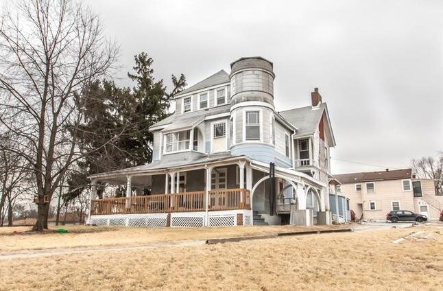 Foto principal - 5959 E 12th St