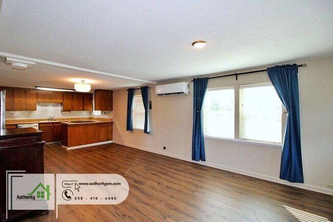 Foto del edificio - 9021 Placer Rd