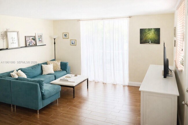 Foto del edificio - 1801 S Treasure Dr