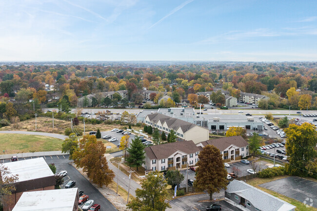 Aerial Photo - Arthur Commons Apartments