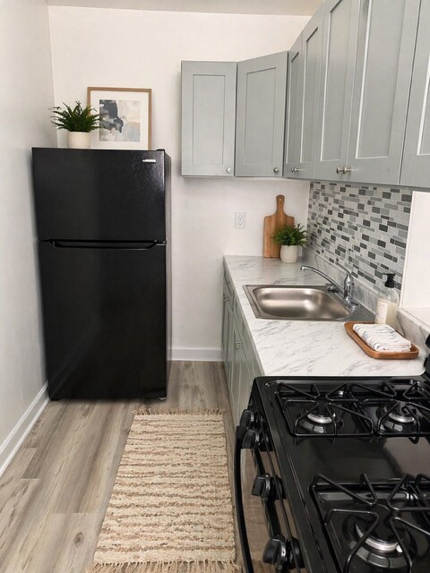Foto del edificio - 2321 E 70th St