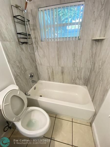 Foto del edificio - 6170 SW 43rd St