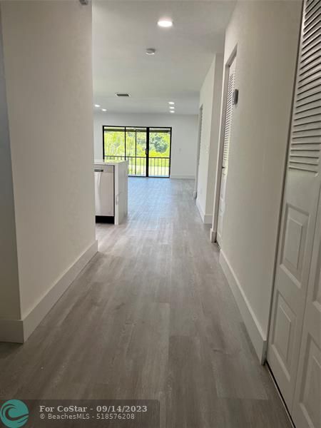 Building Photo - 21213 Lago Cir