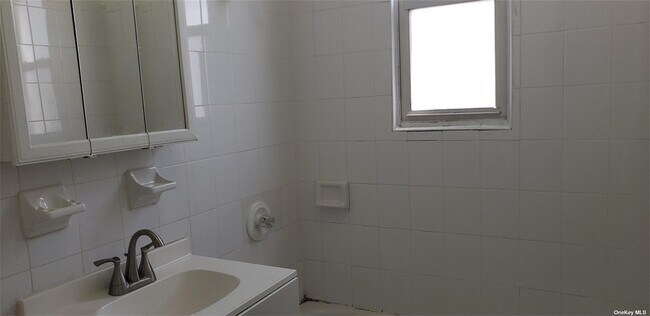 Foto del edificio - 86-30 126th St