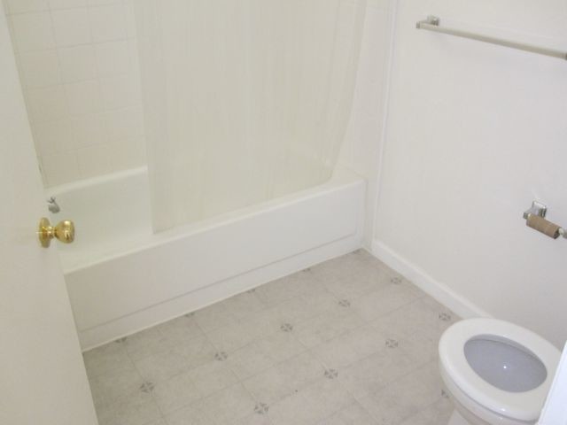 Building Photo - Apartment For Rent in Merced