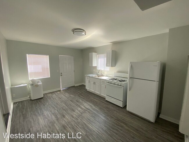 478 Landfair - fully renovated unit in Los... photo'