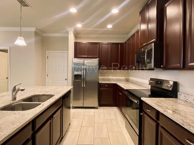 Foto del edificio - 7640 Aloma Pines Ct