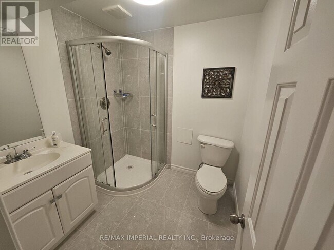 Building Photo - 37 Stave Crescent