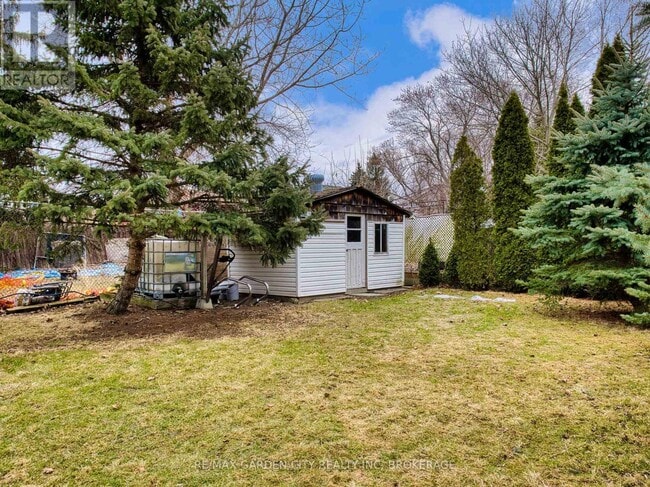 Building Photo - 38 Cypress St