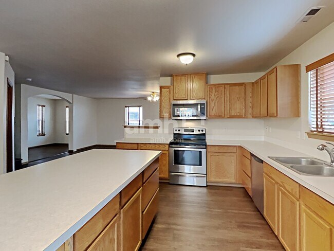 Building Photo - 14710 81st Avenue Court East