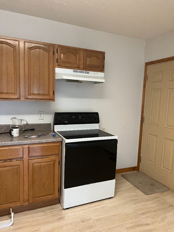 Foto del edificio - 495 Brookside Dr