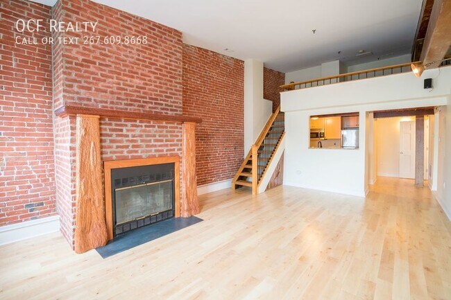 Building Photo - 1 Bed Old City Condo