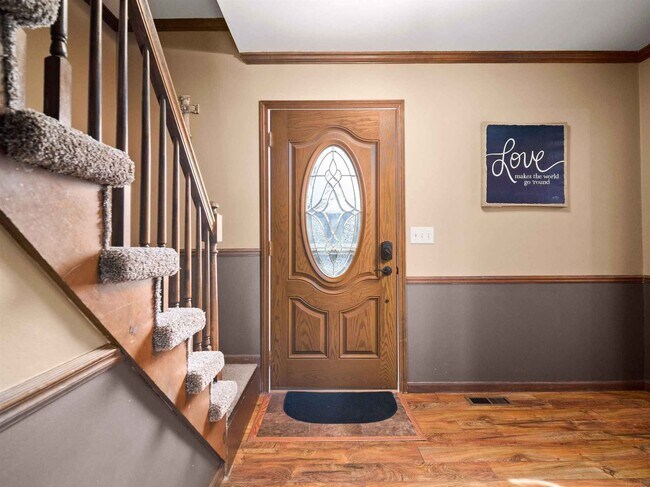 Foto del edificio - 9034 Dunmore Ln