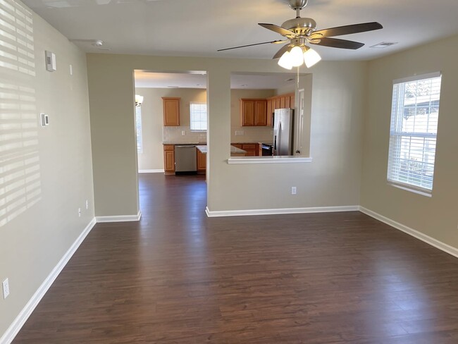 Building Photo - 12401 Cumberland Cove Dr