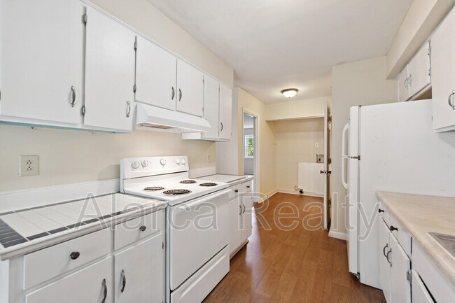 Foto del edificio - 9143 Spyglass Pl