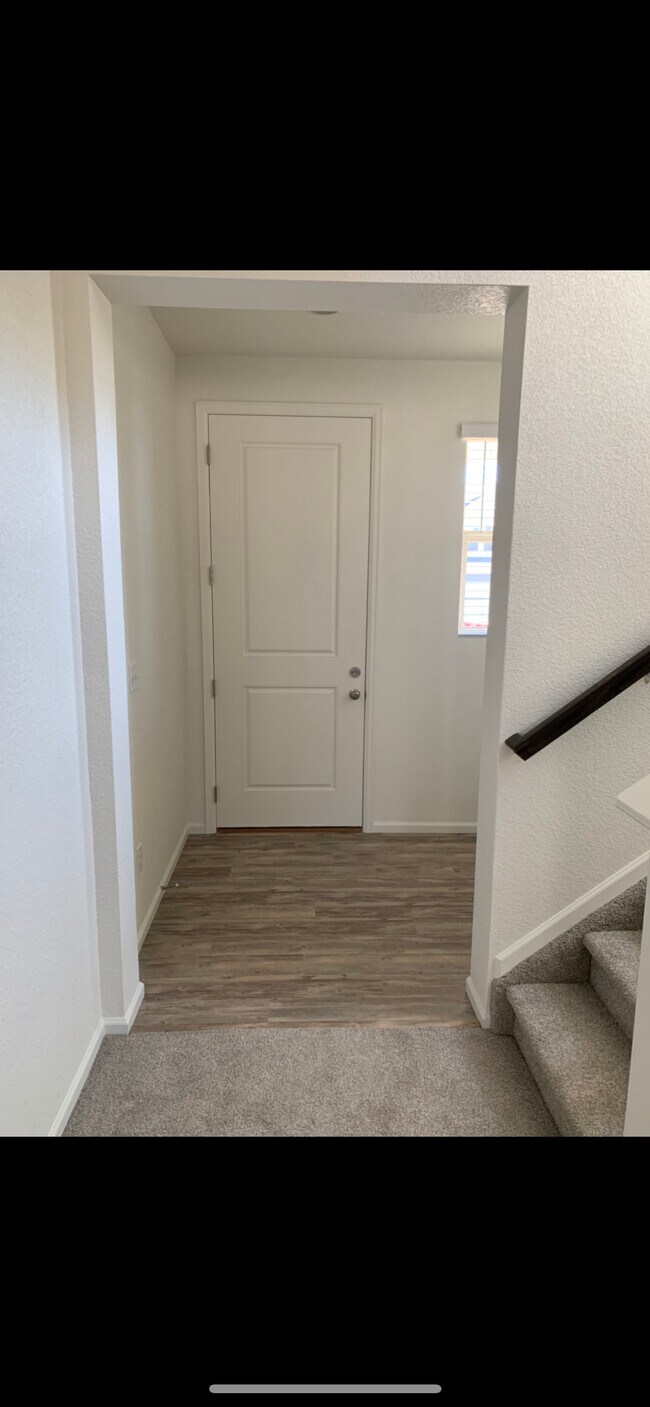 Entrada - 7130 Sedgerock Ln
