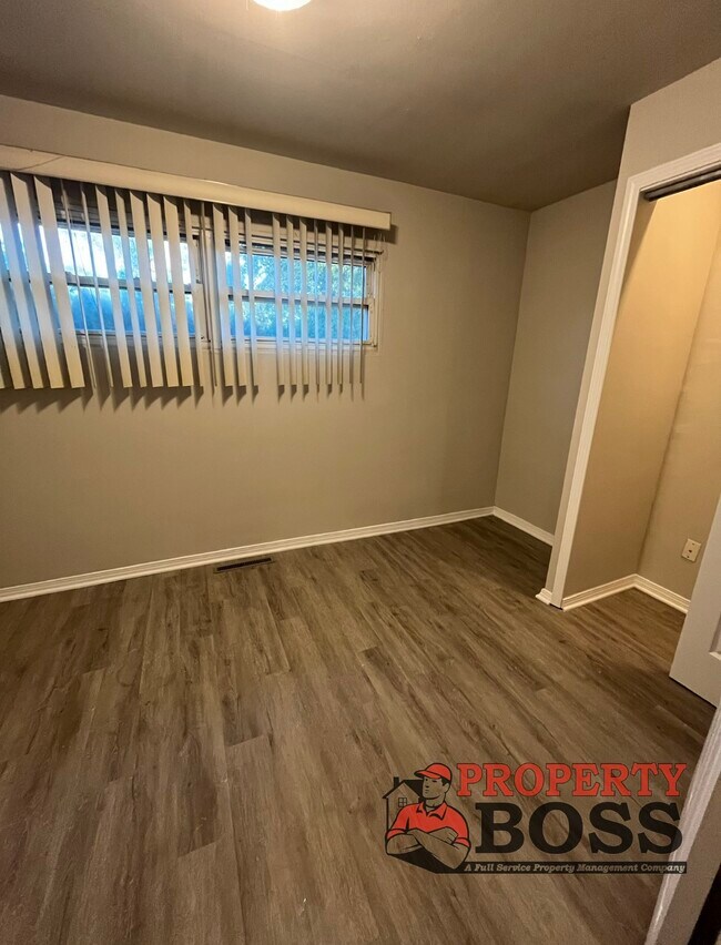 Foto del edificio - 2717 E 22nd Ave