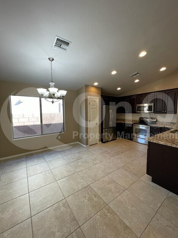Foto del edificio - 4099 E Shadow Branch Dr