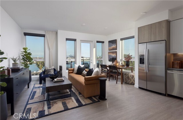 Foto del edificio - 551 S Harbor Blvd