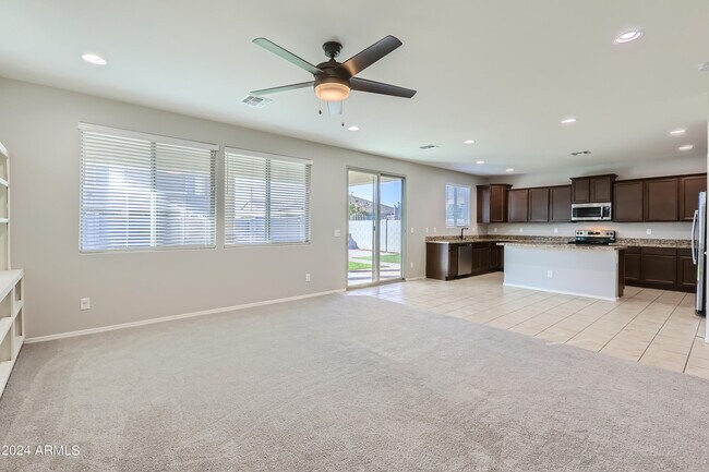Building Photo - 18255 W Carlota Ln
