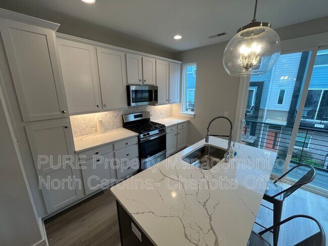 Foto del edificio - 2128 Electric Ln