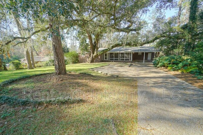 Foto del edificio - 1804 Skyland Dr