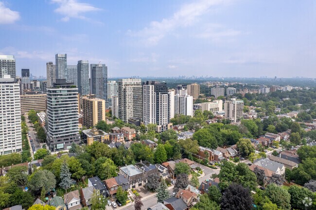 Photo aérienne - The Whitney on Redpath