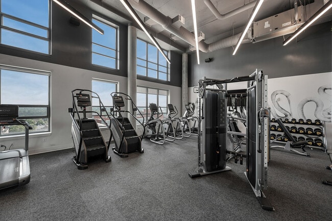 Building Photo - Six11