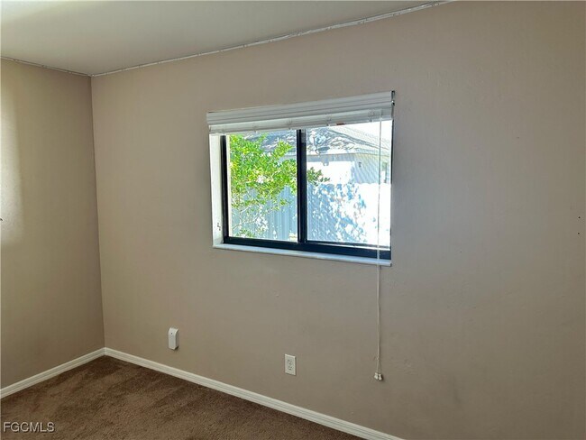 Foto del edificio - 1025 SE 24th Ave