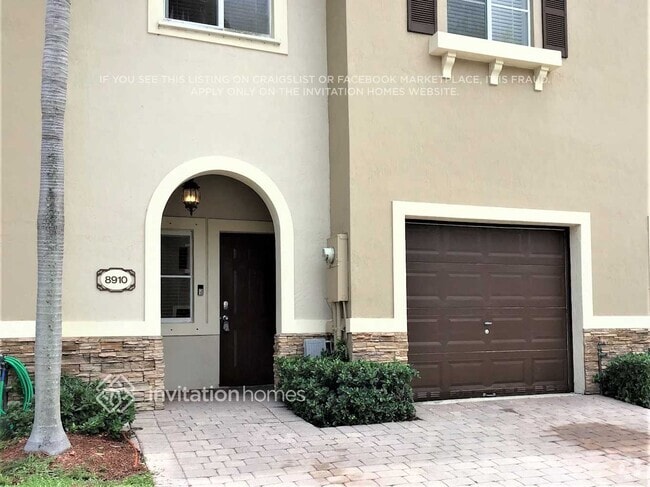 Building Photo - 8910 SW 220th Ln