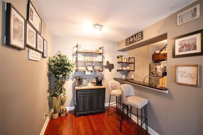 Foto del edificio - 2020 S Congress Ave