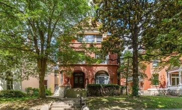 Building Photo - 1015 Cherokee Rd