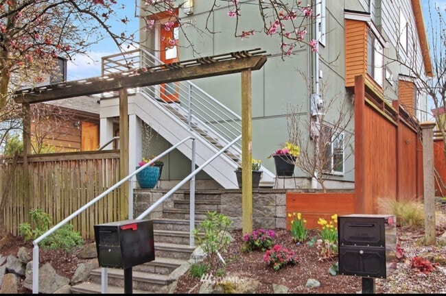 Building Photo - 6713 13th Ave NW