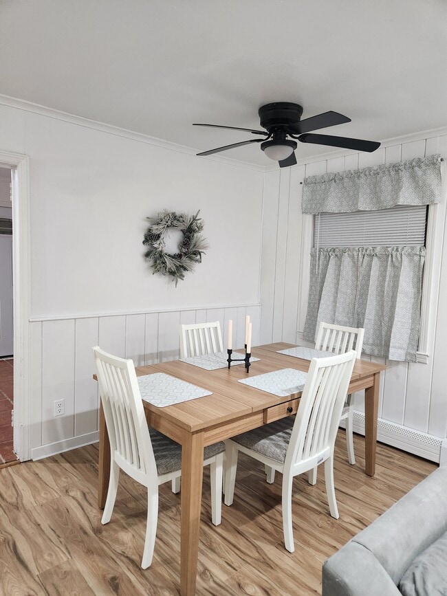 Dining Room - 20 South Ln