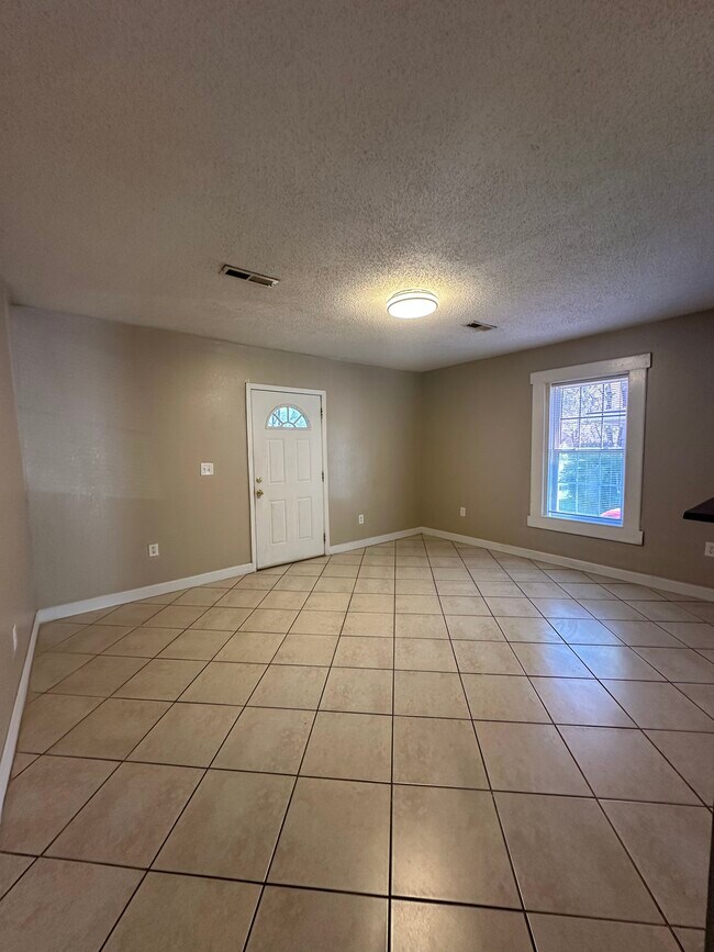 Foto del edificio - 407 Moir St