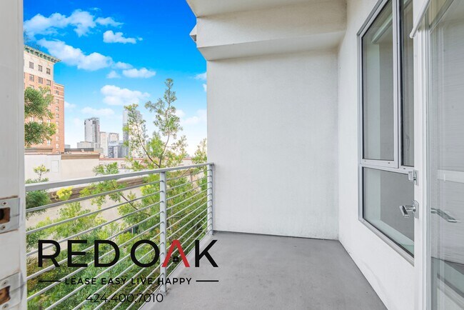 Foto del edificio - 1331-1333 W 7th St