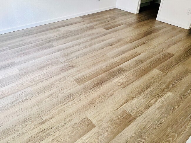 Foto del edificio - 9797 Leawood Blvd