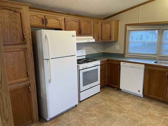 Building Photo - 848 Birchwood Dr