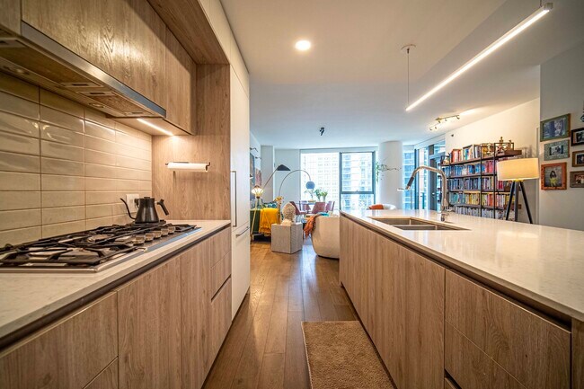 Foto del edificio - 211 N Harbor Dr