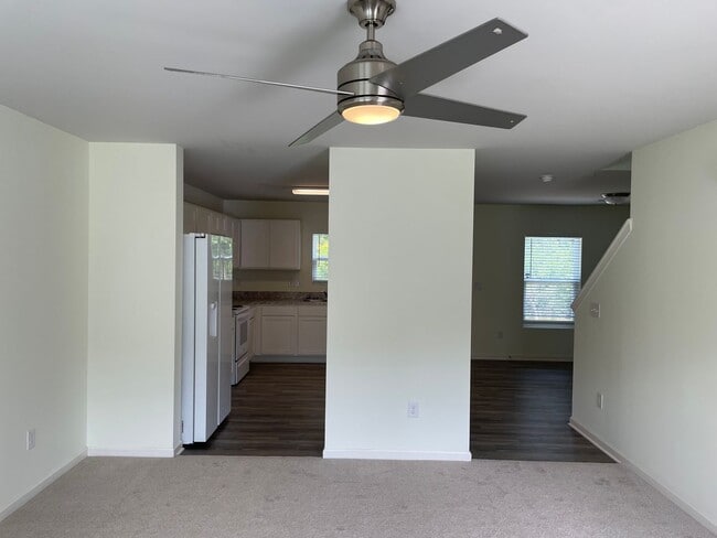 Building Photo - 3 Bedroom 2.5 Bathroom House in Sunset Beach NC