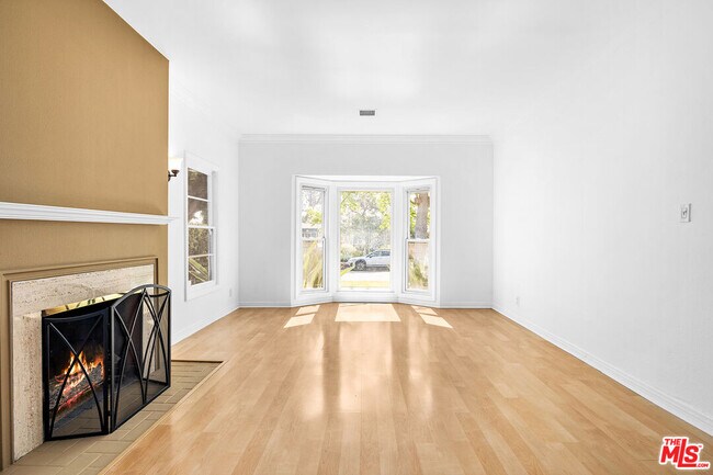 Building Photo - 1739 Preuss Rd