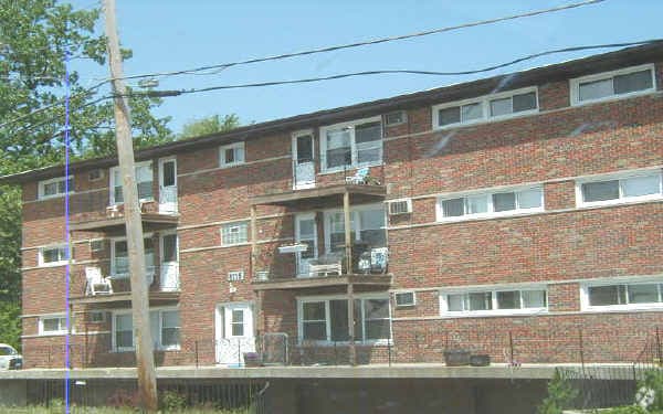 Building Photo - 8116 W 87th St