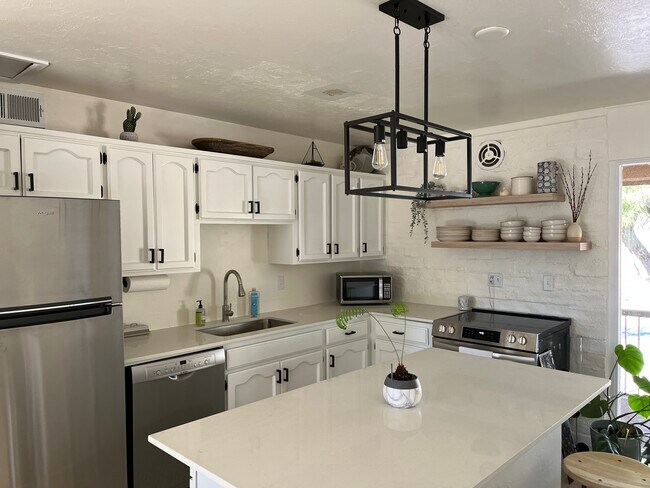 Foto del edificio - 2 W Greenock Dr