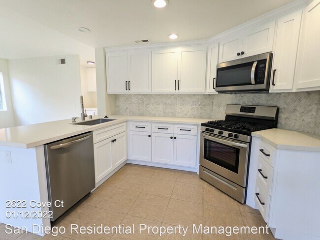Building Photo - 3 br, 2.5 bath House - 2622 Cove Court