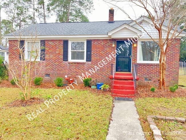 Building Photo - 3936 Hickory St