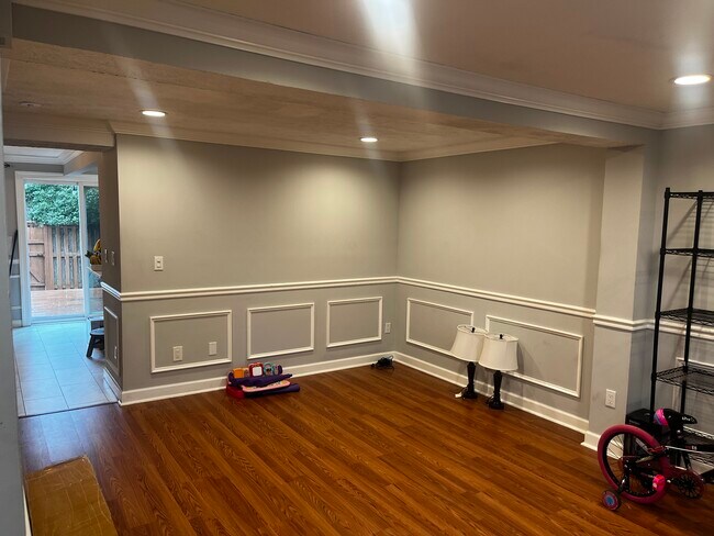 Building Photo - 1659 Sierra Woods Ct